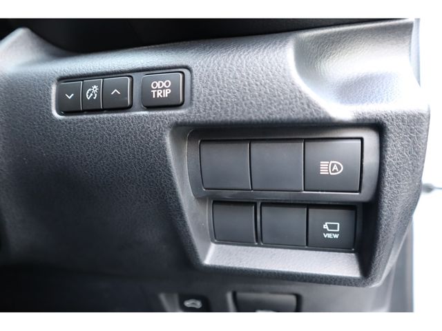 TOYOTA LEXUS IS350 2022 Image 31