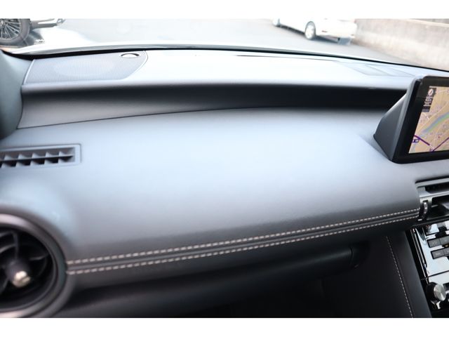 TOYOTA LEXUS IS350 2022 Image 31