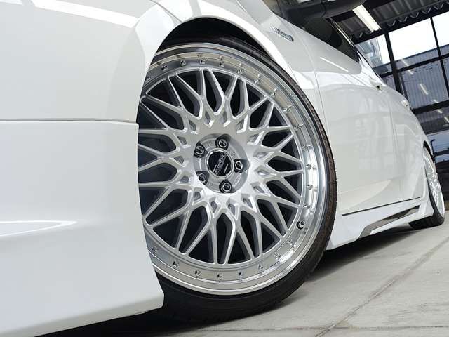 TOYOTA PRIUS 2017 Image 31