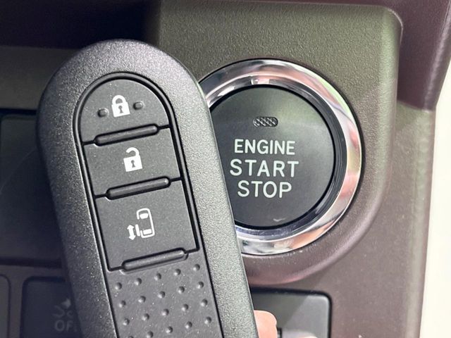 TOYOTA TANK 2017 Image 31