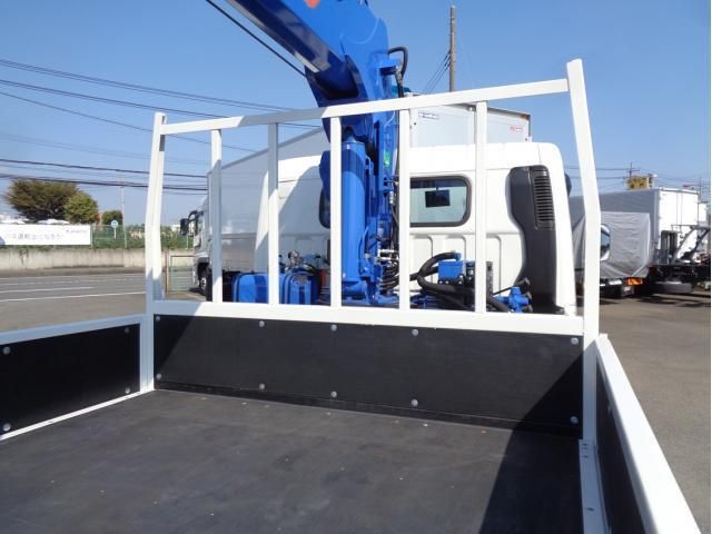 MITSUBISHI CANTER 2024 Image 31