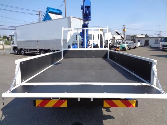 MITSUBISHI CANTER 2024 Image 31