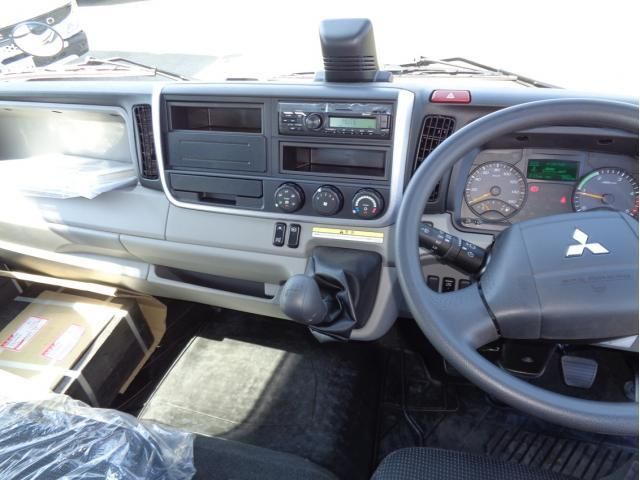 MITSUBISHI CANTER 2024 Image 31