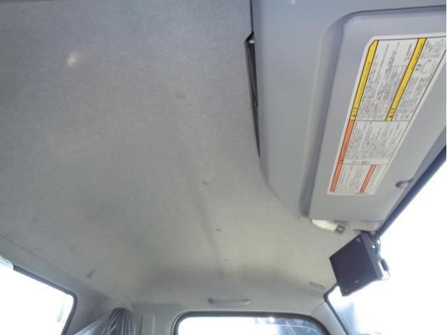 MITSUBISHI CANTER 2024 Image 31