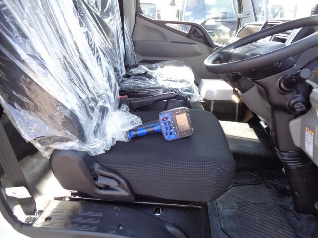 MITSUBISHI CANTER 2024 Image 31