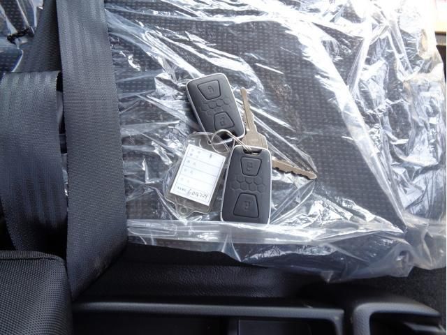 MITSUBISHI CANTER 2024 Image 31