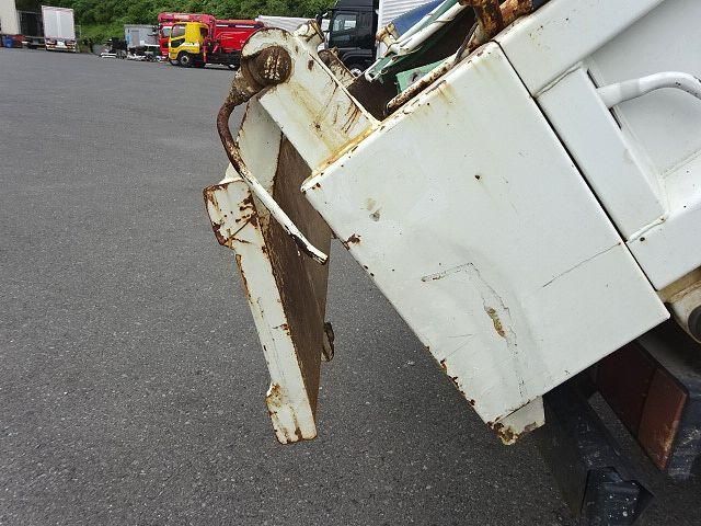 ISUZU ELF 2012 Image 31