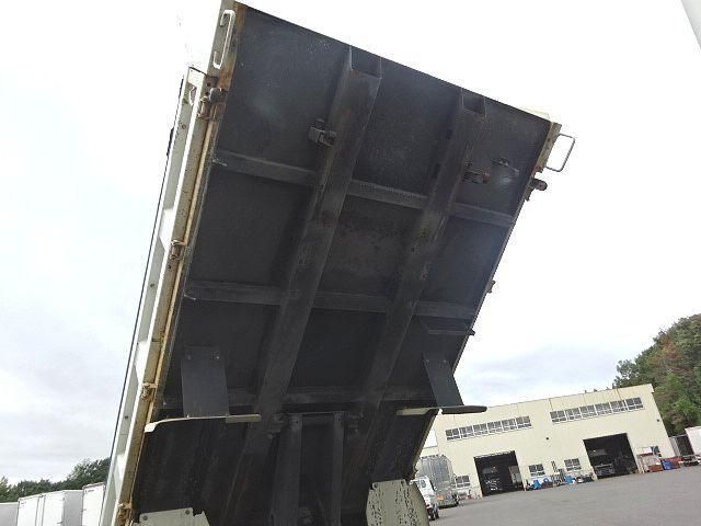 ISUZU ELF 2012 Image 31