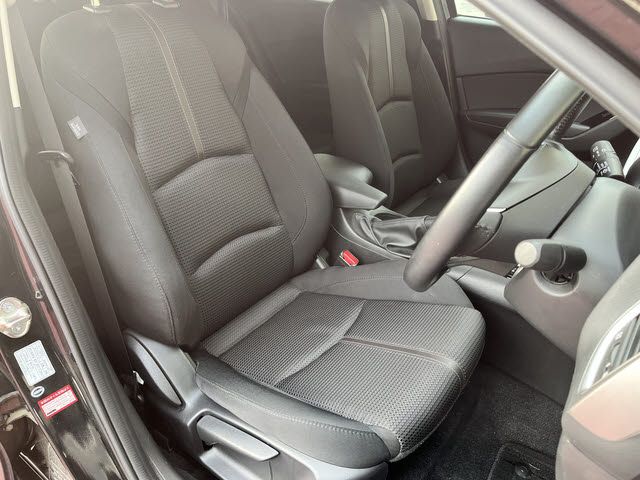 MAZDA AXELA SPORTS 2016 Image 31