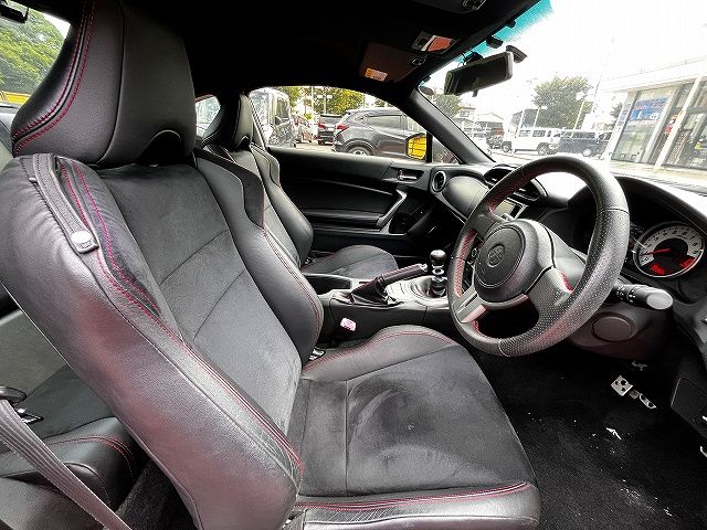 TOYOTA 86 2012 Image 31