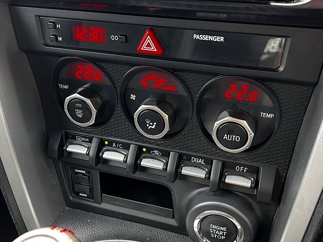 TOYOTA 86 2012 Image 31