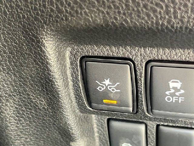 NISSAN ELGRAND 2019 Image 31