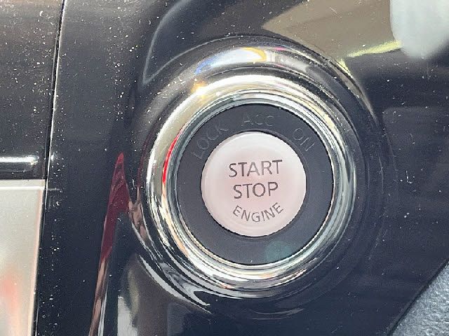 NISSAN ELGRAND 2019 Image 31