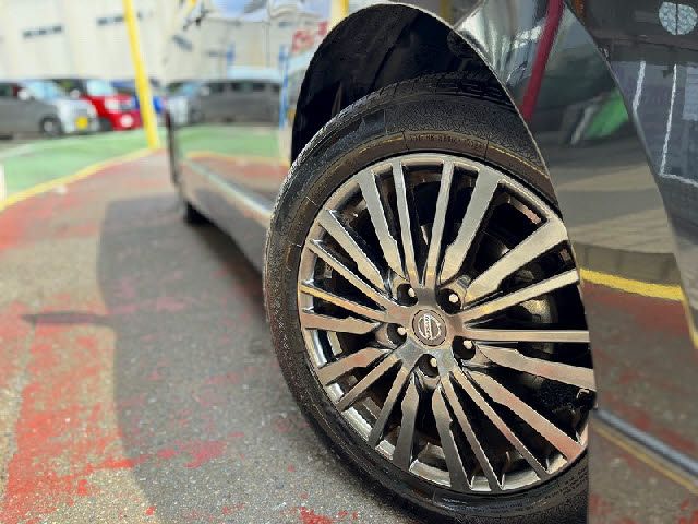 NISSAN ELGRAND 2019 Image 31