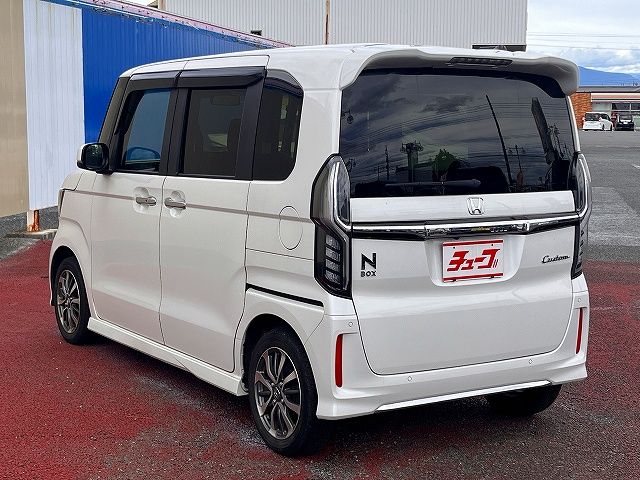 HONDA N BOX CUSTOM 2022 Image 31
