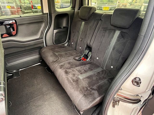 HONDA N BOX CUSTOM 2022 Image 31