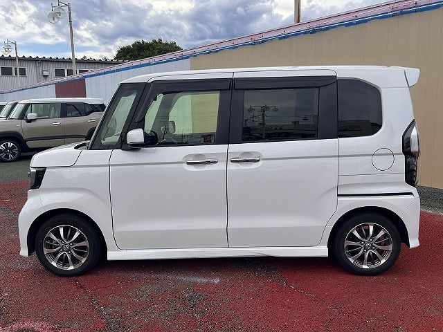 HONDA N BOX CUSTOM 2022 Image 31