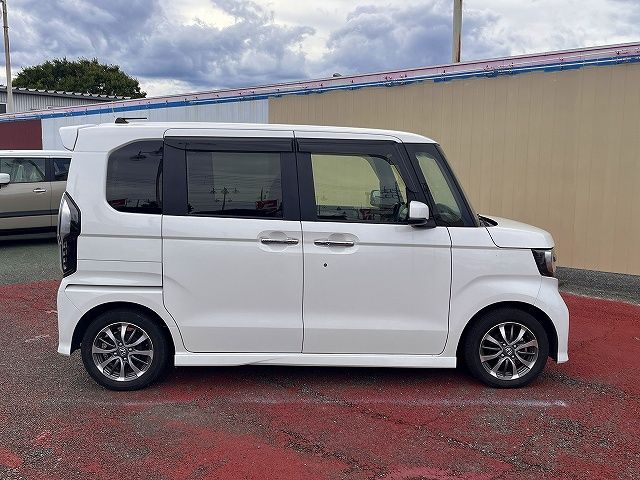 HONDA N BOX CUSTOM 2022 Image 31