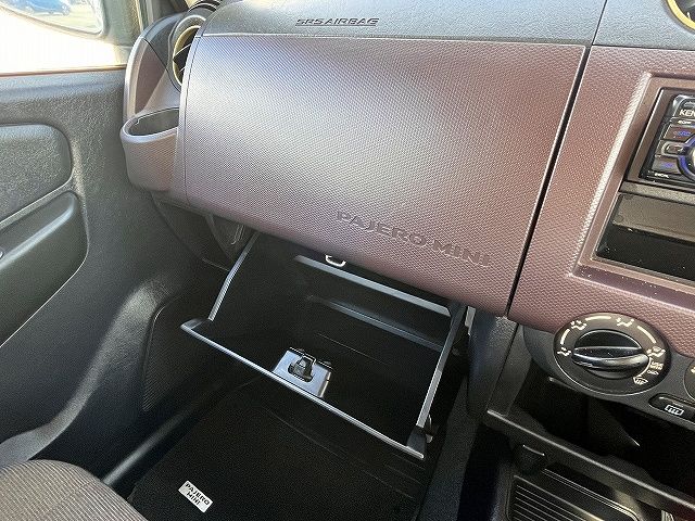 MITSUBISHI PAJERO MINI 2009 Image 31