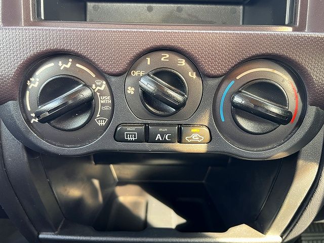 MITSUBISHI PAJERO MINI 2009 Image 31