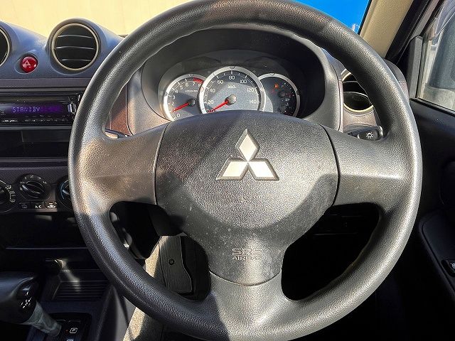 MITSUBISHI PAJERO MINI 2009 Image 31