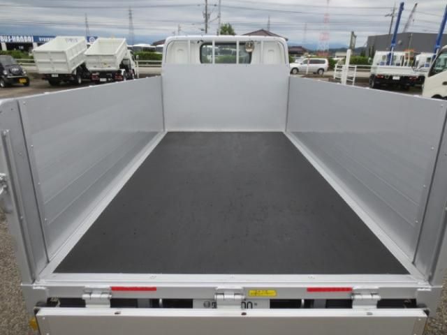 MITSUBISHI CANTER 2021 Image 31