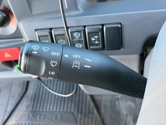 ISUZU ELF 2020 Image 31