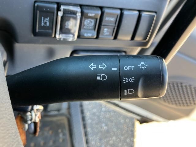 ISUZU ELF 2020 Image 31