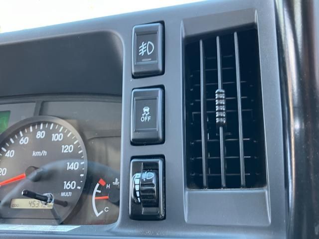 ISUZU ELF 2020 Image 31