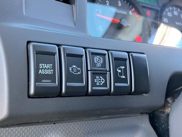 ISUZU ELF 2020 Image 31