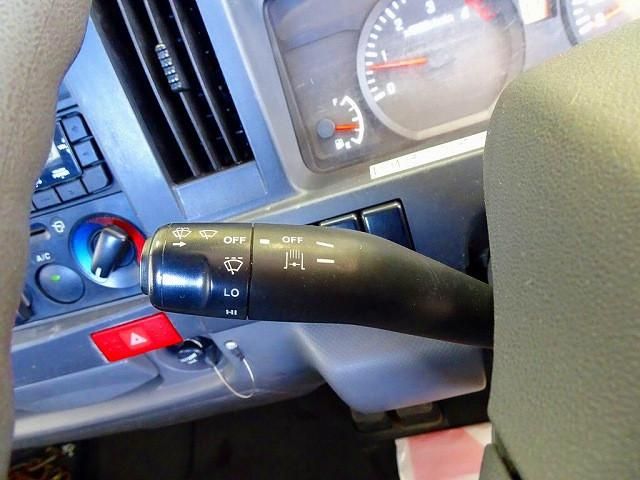 ISUZU ELF 2018 Image 31