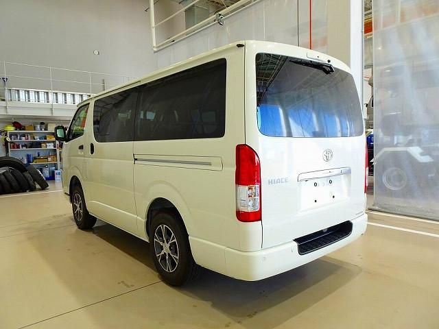 TOYOTA HIACE VAN 4WD 2025 Image 31