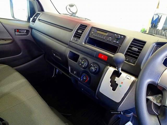 TOYOTA HIACE VAN 4WD 2025 Image 31