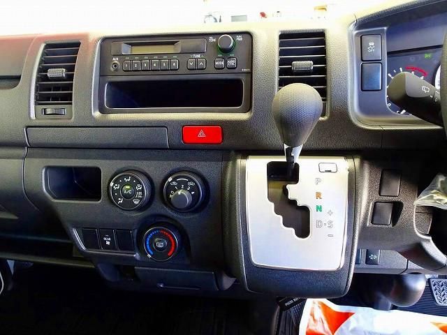 TOYOTA HIACE VAN 4WD 2025 Image 31