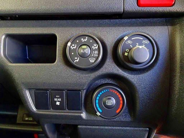 TOYOTA HIACE VAN 4WD 2025 Image 31