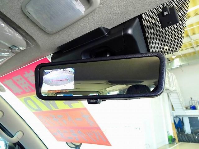 TOYOTA HIACE VAN 4WD 2025 Image 31