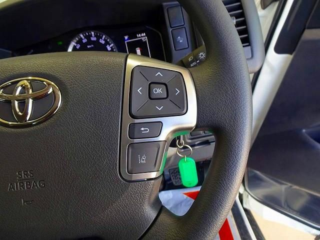 TOYOTA HIACE VAN 4WD 2025 Image 31