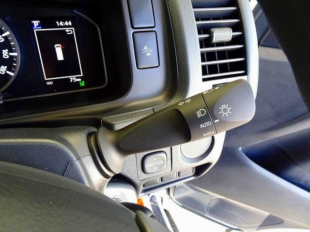 TOYOTA HIACE VAN 4WD 2025 Image 31