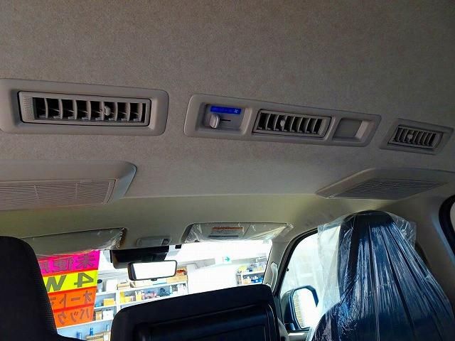 TOYOTA HIACE VAN 4WD 2025 Image 31