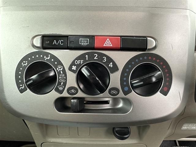 DAIHATSU TANTO 2010 Image 31