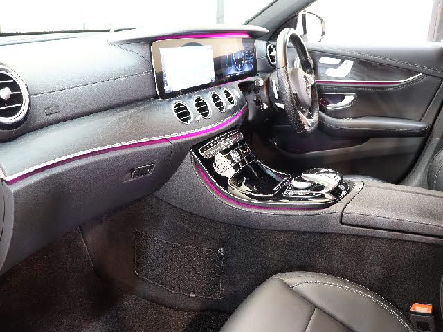 MERCEDES BENZ E CLAS 2017 Image 31