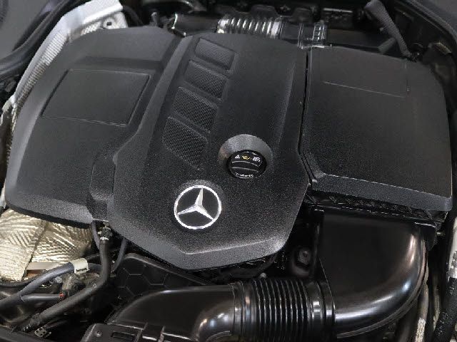 MERCEDES BENZ E CLAS 2017 Image 31