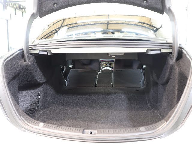 MERCEDES BENZ E CLAS 2017 Image 31