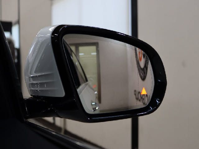 MERCEDES BENZ E CLAS 2017 Image 31