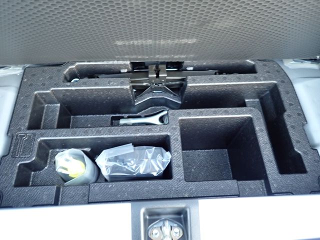 DAIHATSU MIRA E:S 2023 Image 31