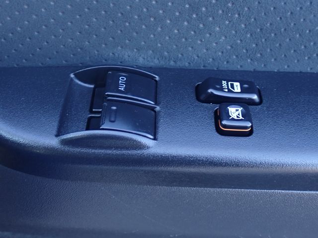 TOYOTA HIACE VAN 2WD 2020 Image 31