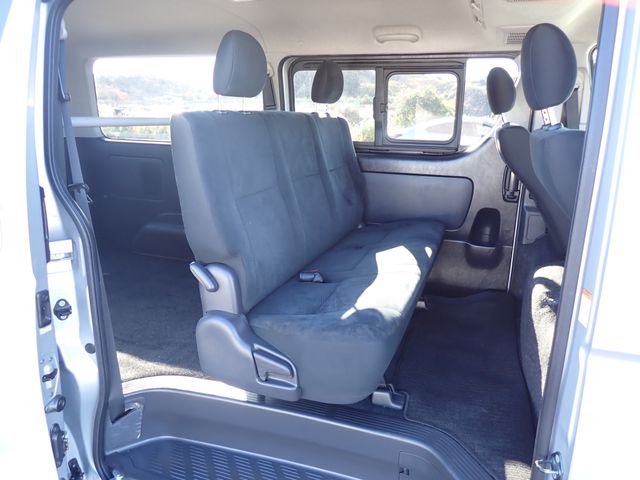 TOYOTA HIACE VAN 2WD 2020 Image 31