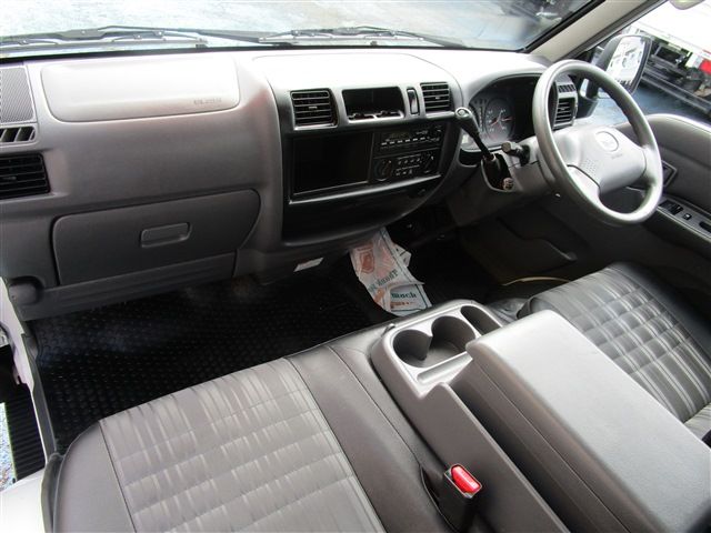 MAZDA BONGO TRUCK 1.15T 2W 2016 Image 31