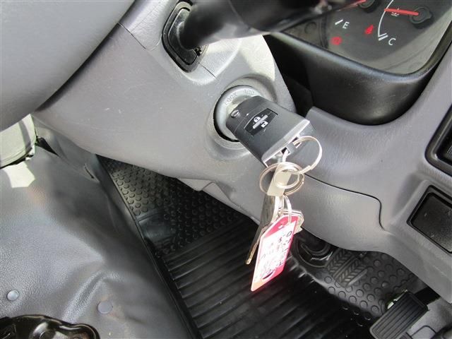 MAZDA BONGO TRUCK 1.15T 2W 2016 Image 31