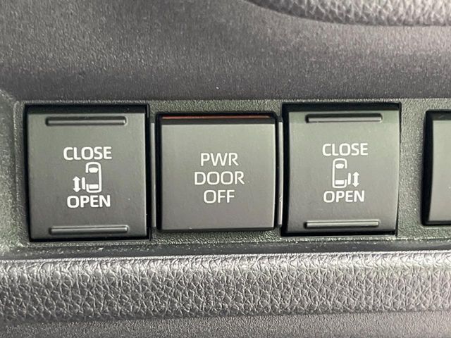 TOYOTA SIENTA HYBRID 2024 Image 31